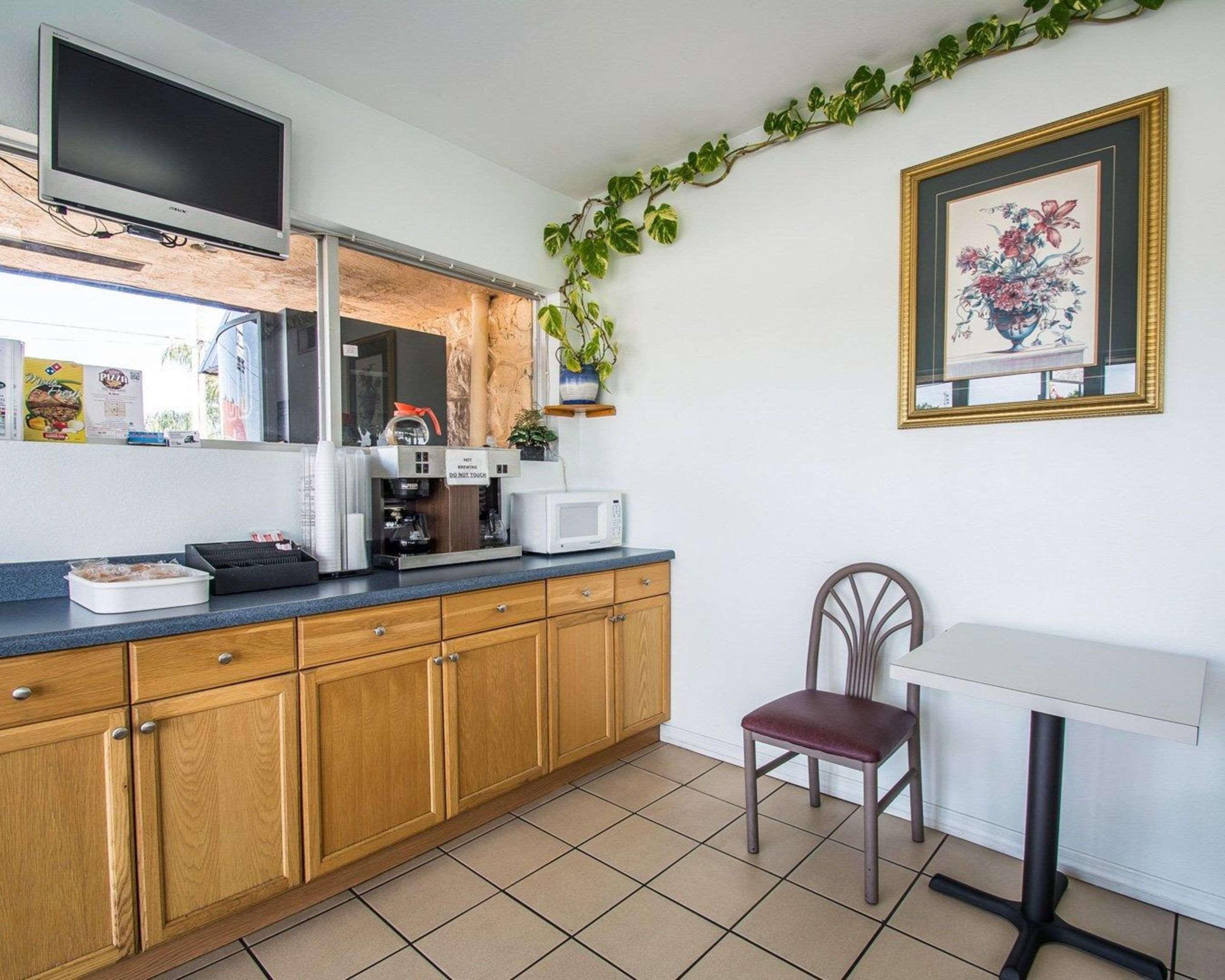 Rodeway Inn Fort Pierce I-95 Exterior foto